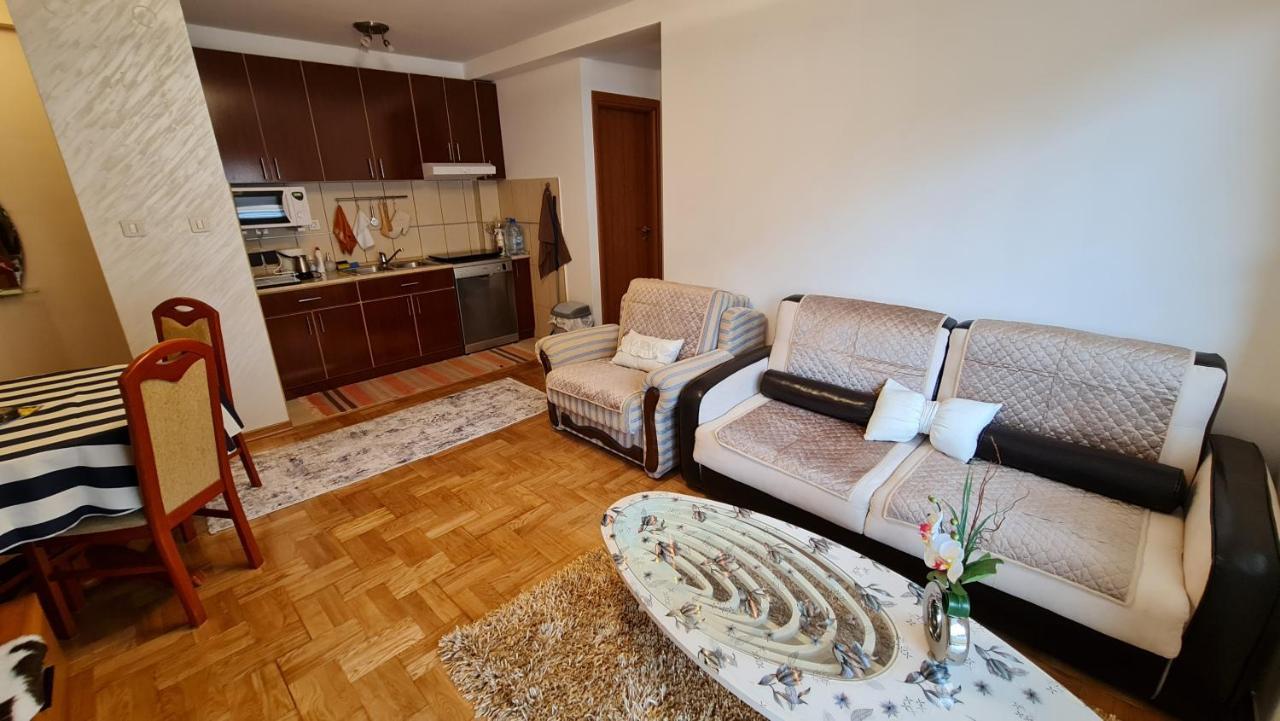בודווה Apartman Elijana מראה חיצוני תמונה