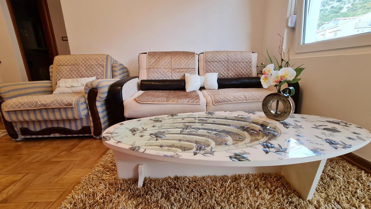 בודווה Apartman Elijana מראה חיצוני תמונה