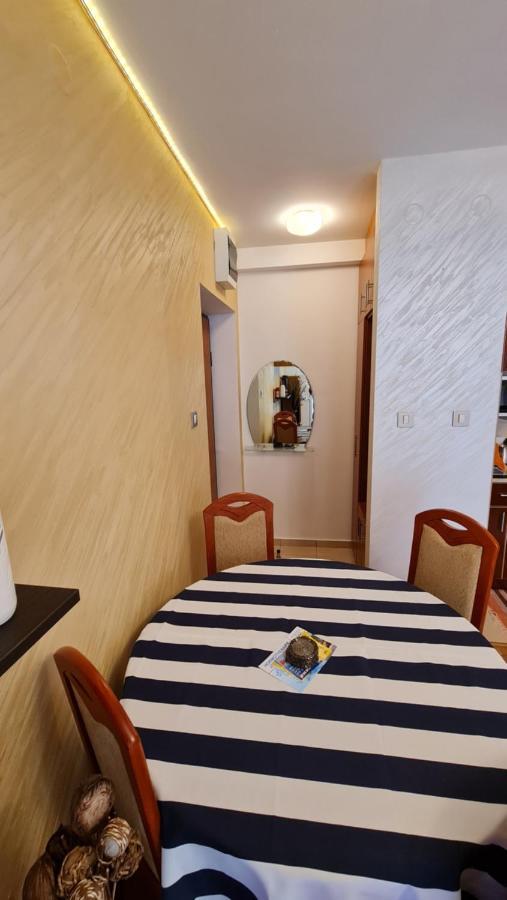בודווה Apartman Elijana מראה חיצוני תמונה