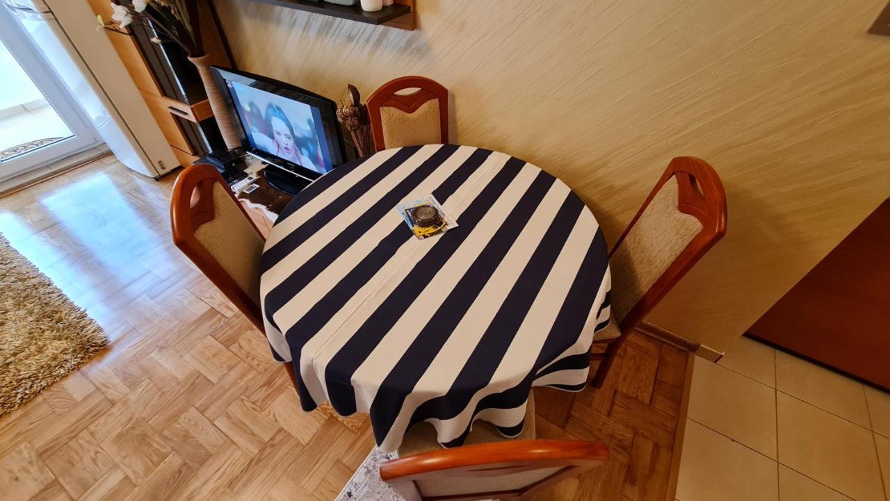 בודווה Apartman Elijana מראה חיצוני תמונה