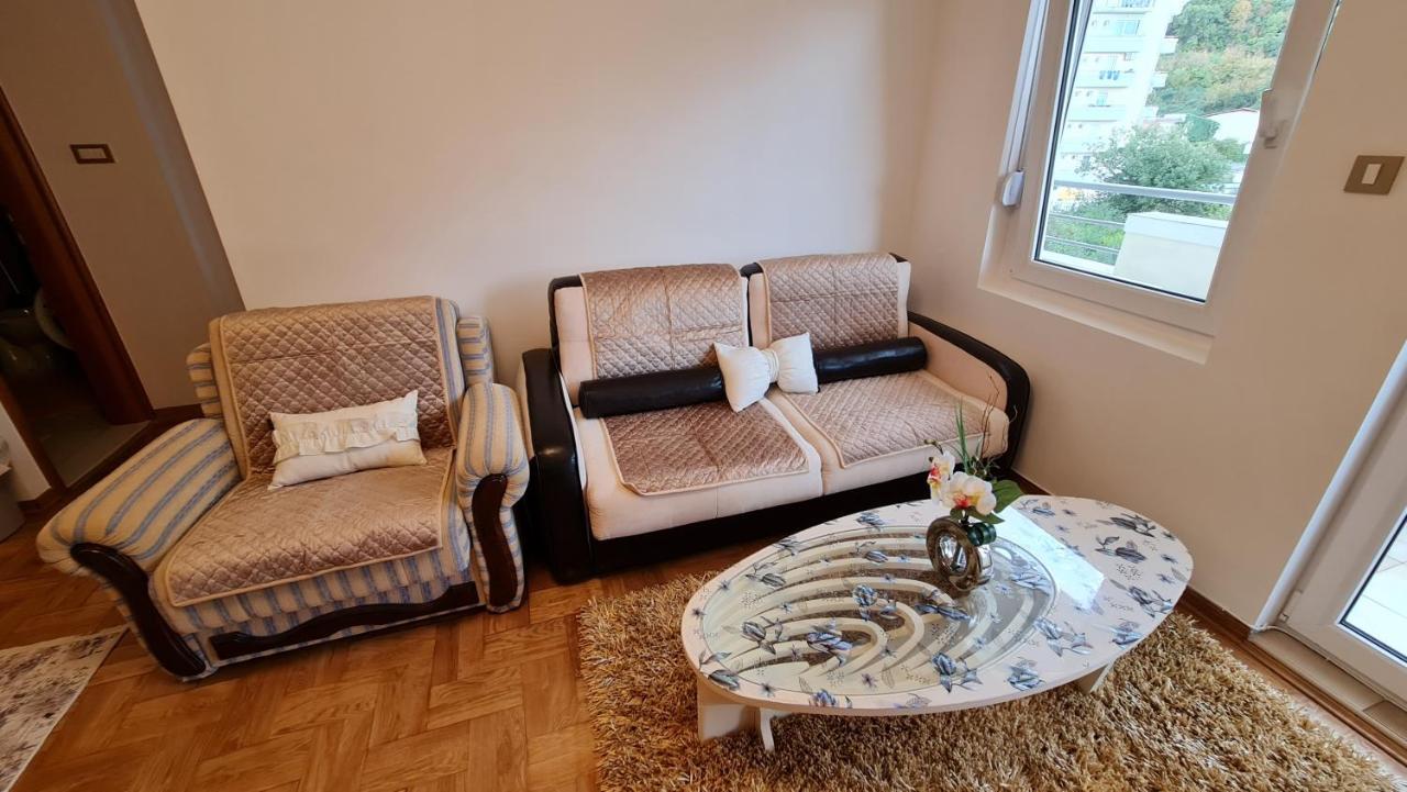 בודווה Apartman Elijana מראה חיצוני תמונה