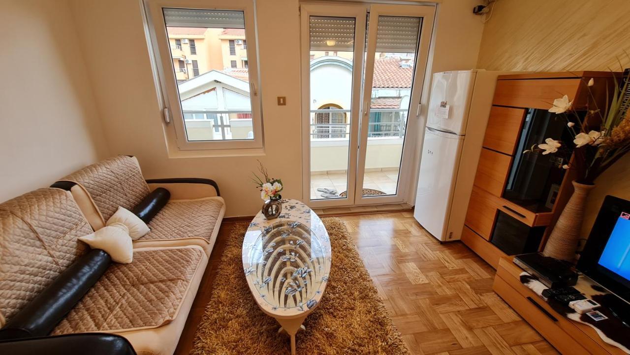 בודווה Apartman Elijana מראה חיצוני תמונה