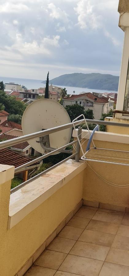 בודווה Apartman Elijana מראה חיצוני תמונה