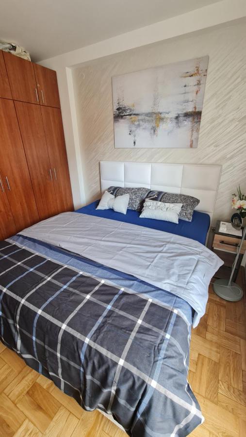 בודווה Apartman Elijana מראה חיצוני תמונה